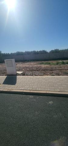 أرض مسجلة للبيع 3 واجهات في الشريفية - 2