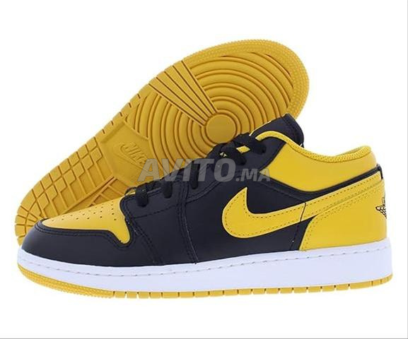 AIR Jordan 1 Low (GS) - Noir/Jaune Ocre-Blanc