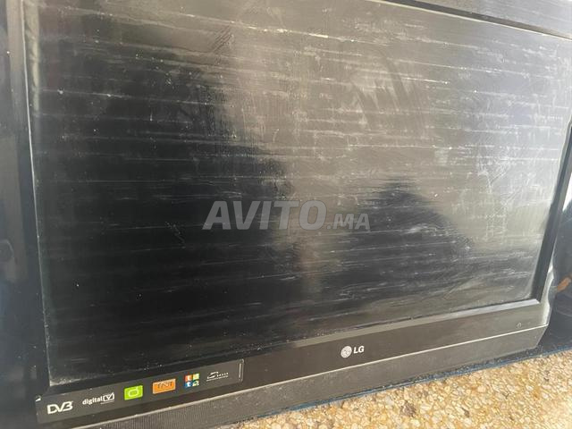 Bonne affaire 🤯 Téléviseur 32 pouces de type LG pas mal - 2