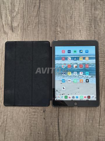 Apple iPad 6 128Go - 2