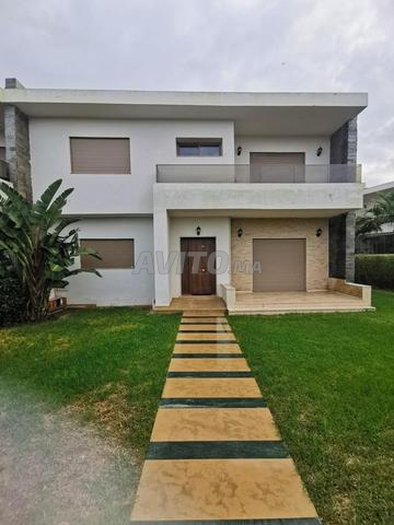 فيلا مفروشة للبيع