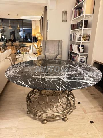Magnifique Table en marbre - 2