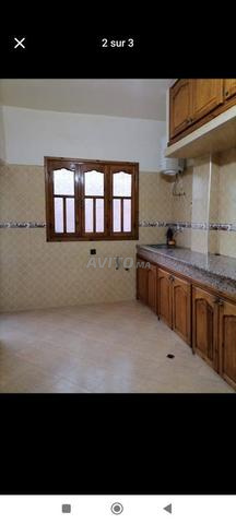 شقة للكراء بحي الشرف قرب مرجان - 2