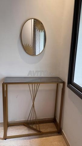 طاولة مع مرآة - 2