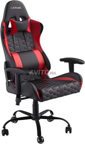 Trust Gaming GXT 708R Chaise Gaming - used 4 mois