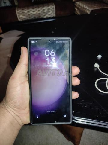 Téléphone de type Samsung S23 Ultra