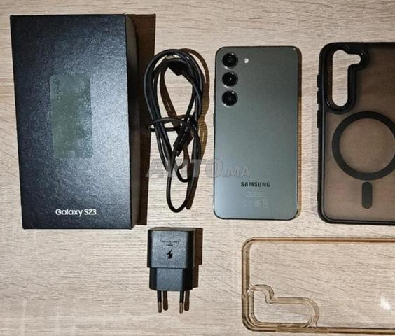 Samsung galaxy s23 normal