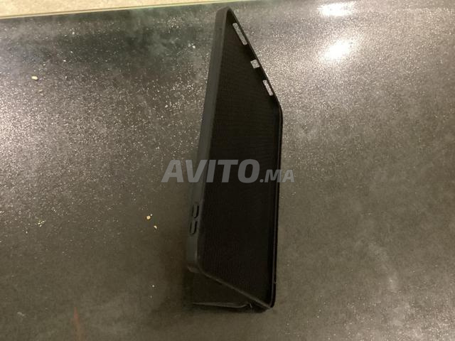 pochette ipad generation 9 tres bonne etat - 2