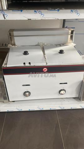 مقلاة احترافية، غاز وكهربائية - 2