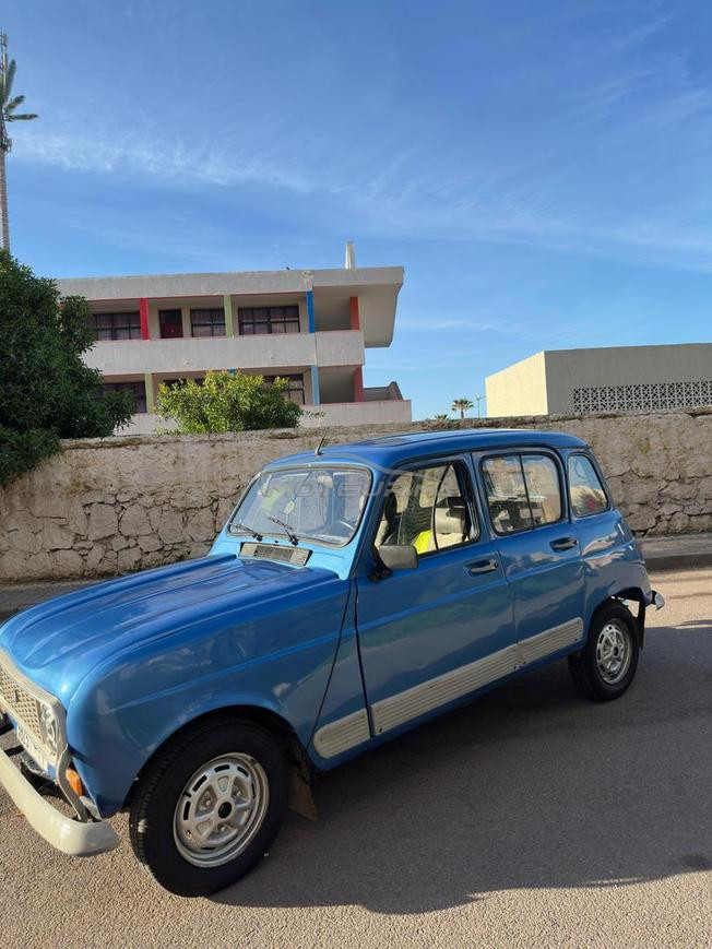 Renault R4 Essence Manuelle 1991 à Casablanca