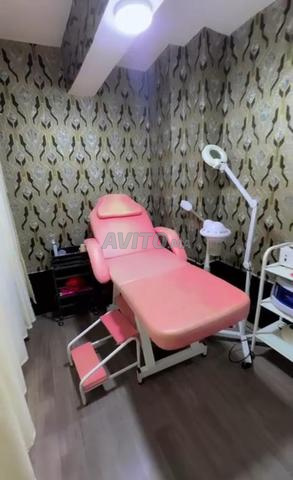 صالون حلاقة وتجميل مجهز للكراء بالإنارة 1 - 2