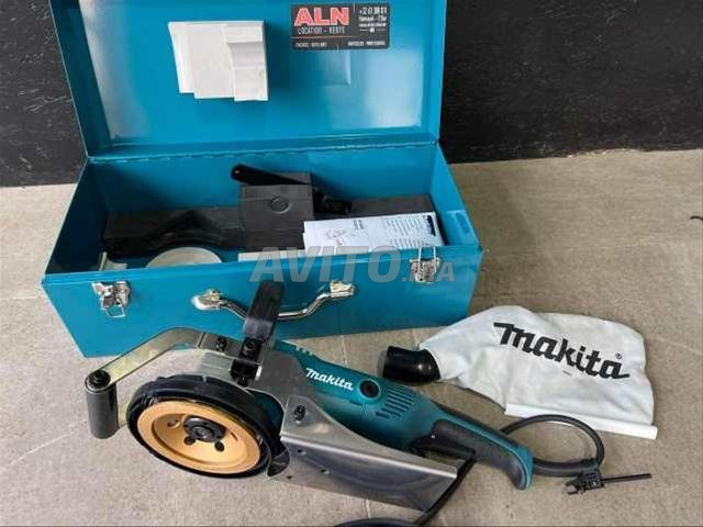 Ponceuse à Brosse Makita 9741 Originale (Occasion) - 2