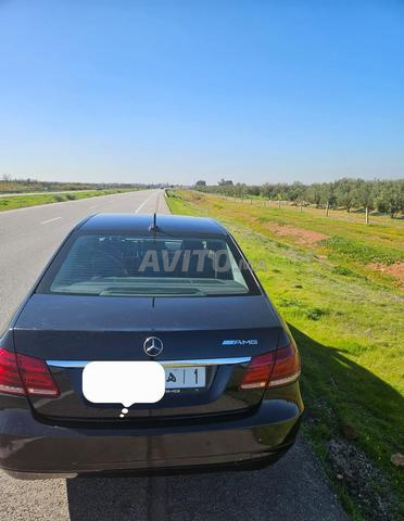 Mercedes-Benz E220 - 2