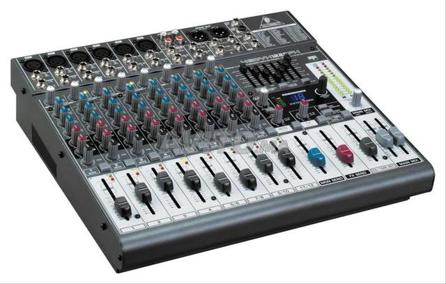 طاولة خلط Behringer Xenyx 1222FX 16 مدخل - 2