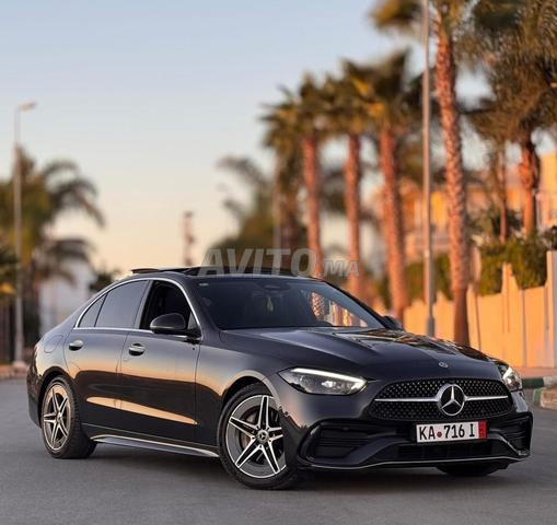 🚘 Mercedes -benz C 220d Amg Line 🚘 à Salé