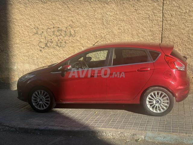 Ford fiesta titanium - 2