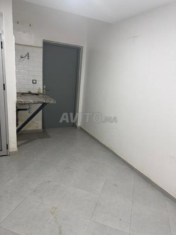 Magasin avec mezzanine cité El Houda - 2