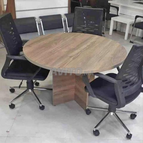 Table de conférence MDF élégante pour bureau - 2
