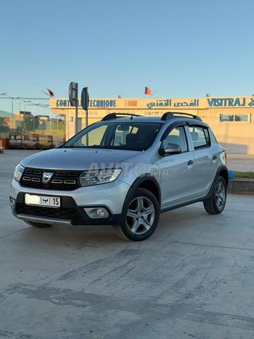 Dacia Sandero presque neuf