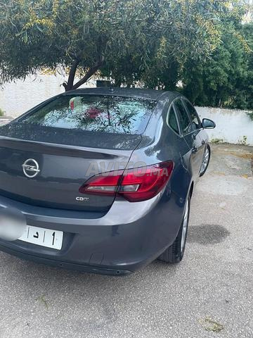 أوبل أسترا - 2