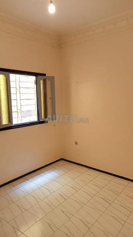 غرفة خاصة بالذكور في الشرف