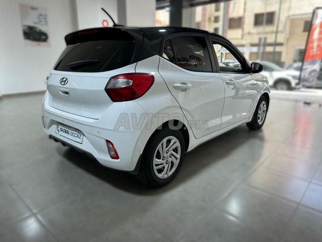Hyundai i10 Essence Manuelle 2023 à Oujda - 2