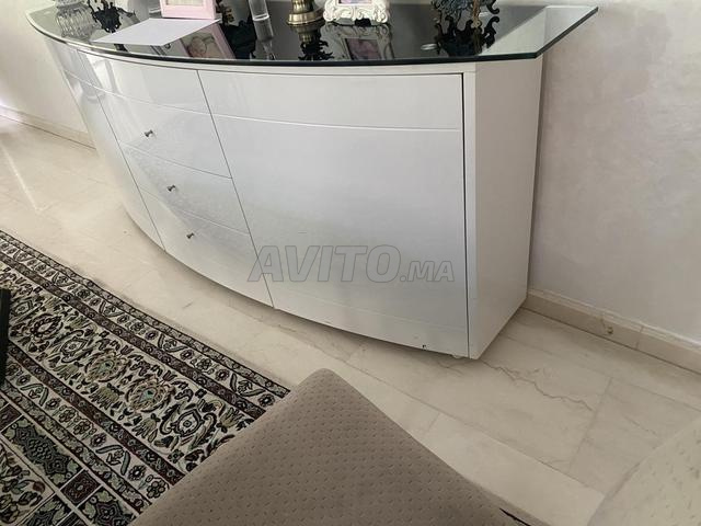 Salle à manger et six chaises et buffet - 2