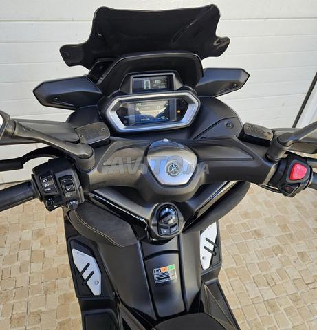 Yamaha Xmax 300 - 2