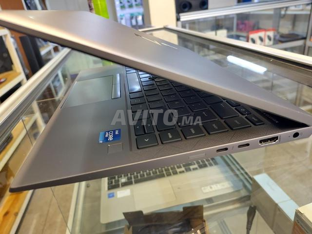 HP Zbook Firefly G8 - 2