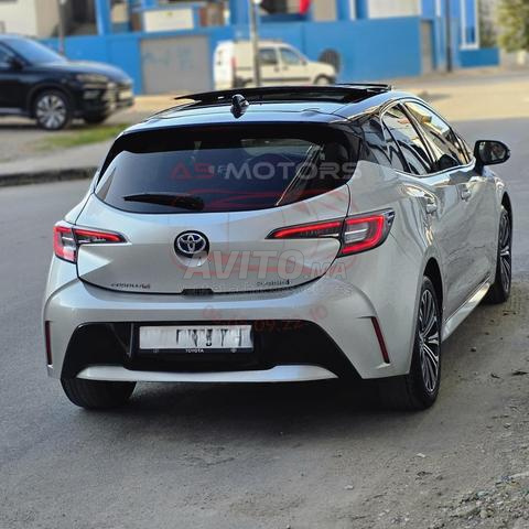 TOYOTA COROLLA S HYBRIDE - 2