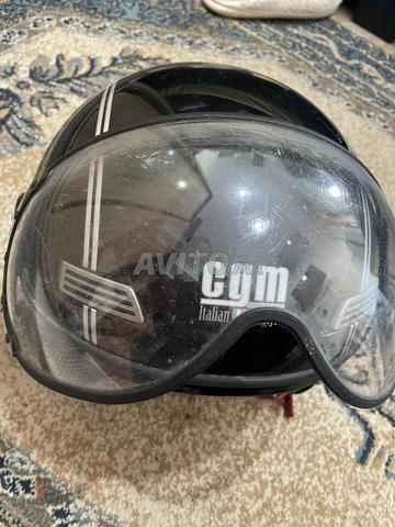 2 casques Moto - 2