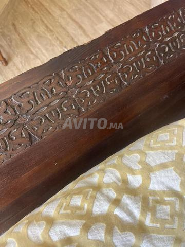 كرسيان خشبيان - 2