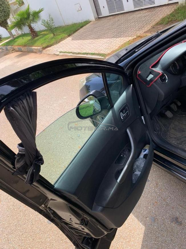 voiture à vendre en très bonne état.