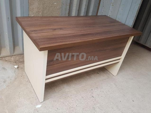 Bureau avec retour et caisson en bonne qualité - 2