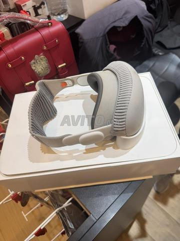 Apple Vision Pro - 2