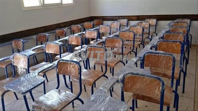 كرسي شبه معدني مع منضدة - 2