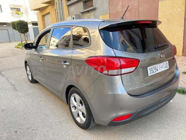 كيا كارينز موديل 2017 - 2