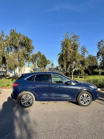 Ford Kuga Diesel Automatique 2021 في الدار البيضاء - 2