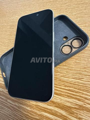 iPhone 16 normal - 2