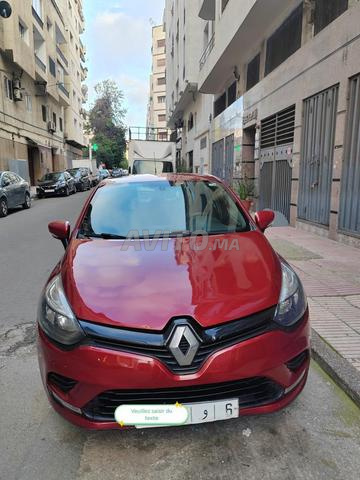 RENAULT CLIO 4 2019 - 2