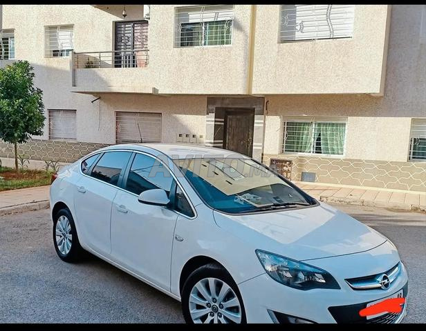 Opel Diesel Manuelle 2014 à Khénifra