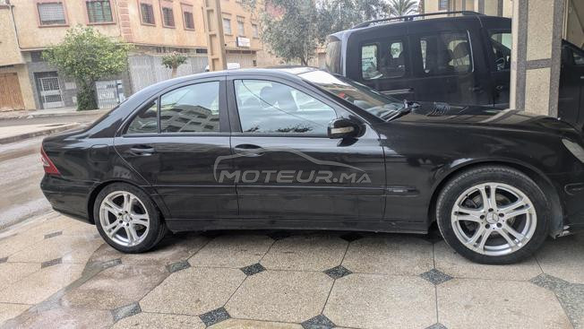 Mercedes-Benz 203 Diesel Manuelle 2005 à Oujda