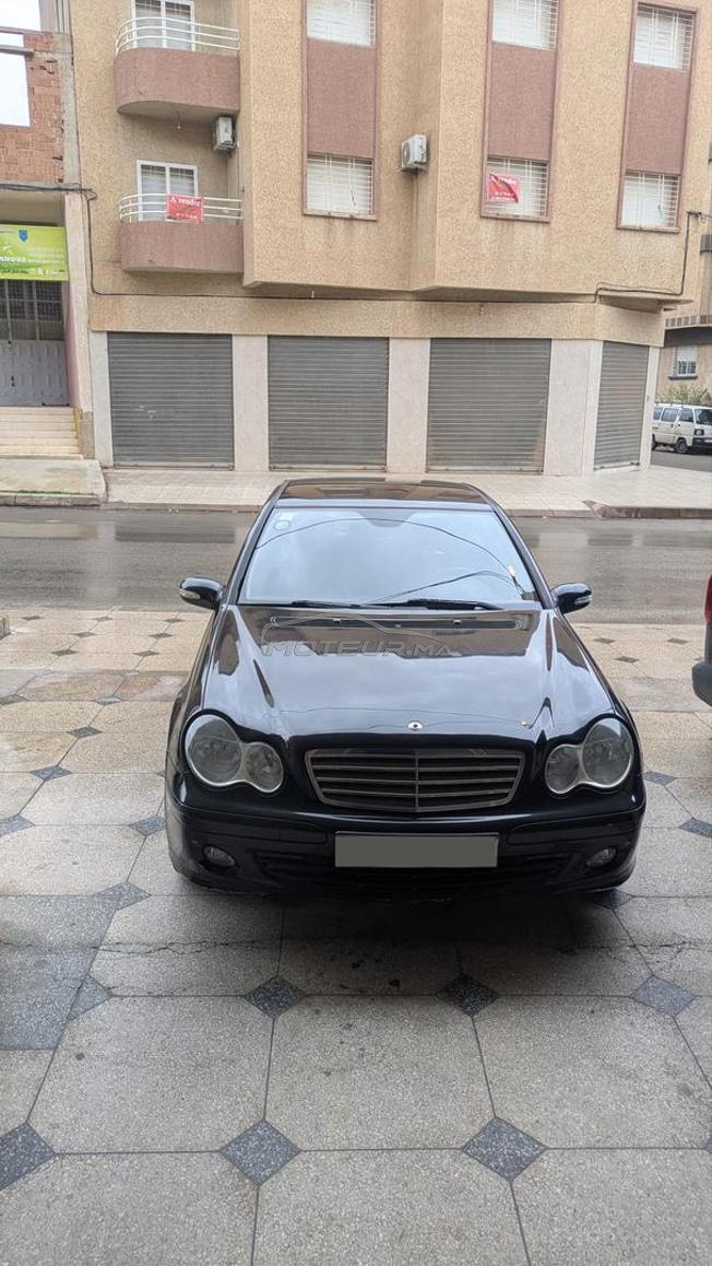 Mercedes-Benz 203 Diesel Manuelle 2005 à Oujda