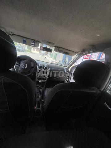 Dacia Diesel Manuelle 2010 à Salé - 2