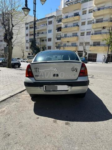 Renault Clio essence ⛽️ - 2