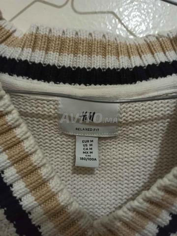 قميص أنيق طراز Old Money H&M تريكو - 2