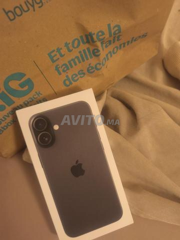 آيفون 16 بلس 128 جيجابايت أسود جديد - 2