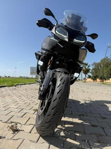 BMW F900 XR TRIPLE BLACK