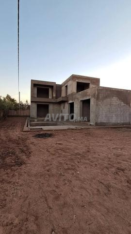 فيلا شبه مكتملة للبيع - 2