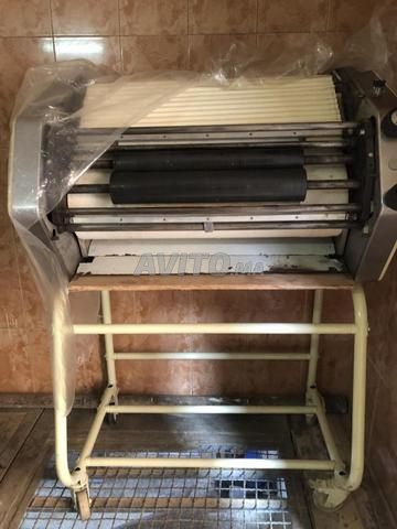 مصنوعة من خبز الباغيت